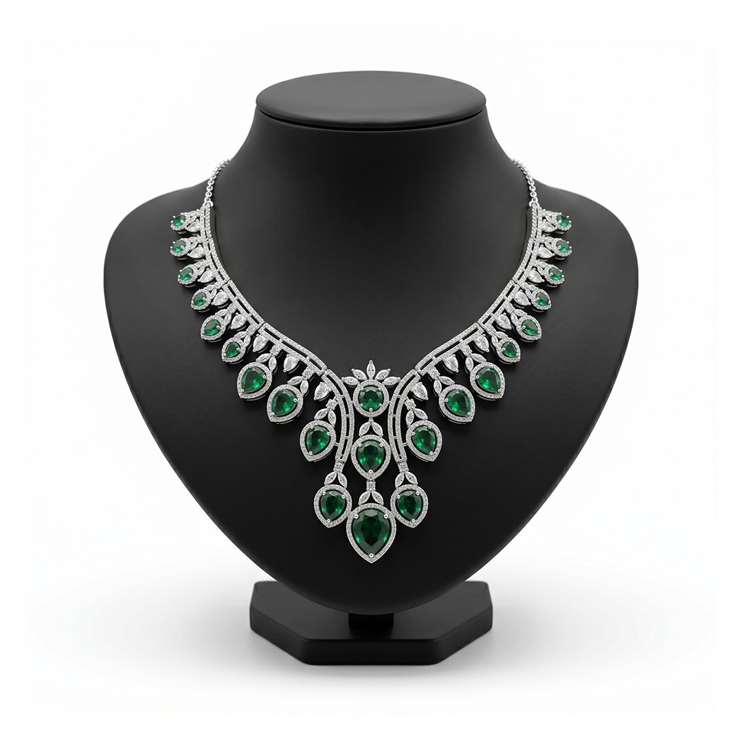 Elegant green stone necklace for weddings and luxury occasions